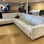 Hoekbank met open eiland, creme/wit